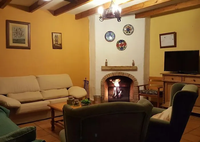 Casa Fuente De La Argamasa